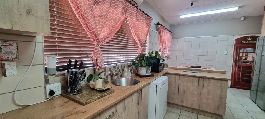 5 Bedroom Property for Sale in Bayswater Free State